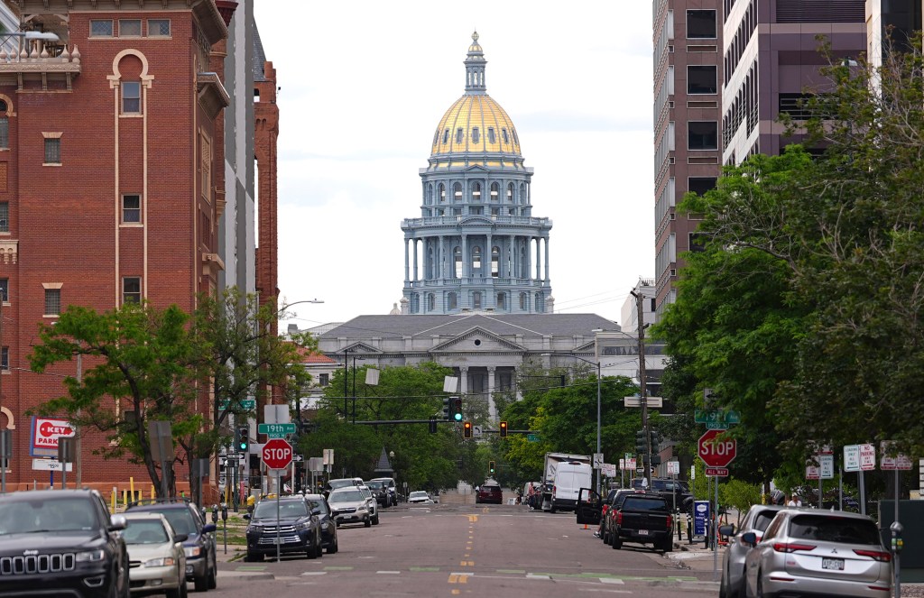 Colorado Legislatures fight over artificial intelligence laws - Versa AI hub