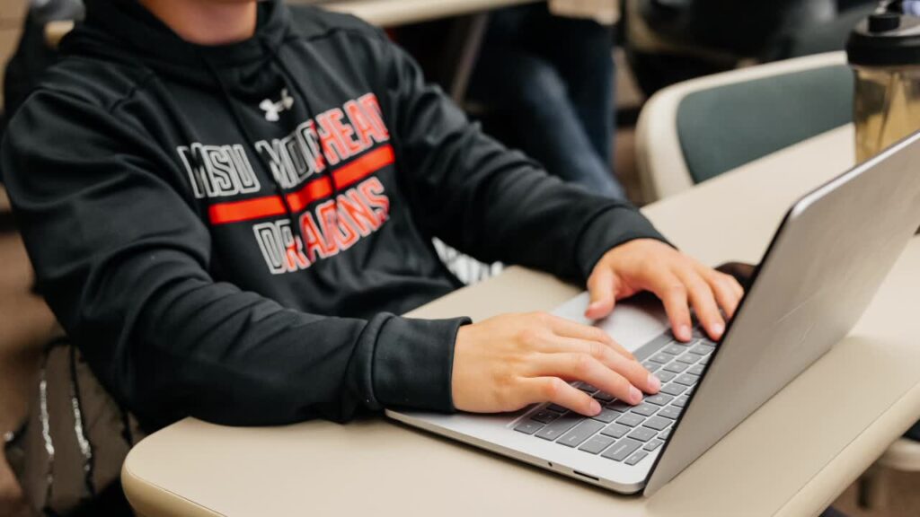 MSUM hosts first AI summit for business leaders teachers and - Versa AI hub